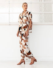 Load image into Gallery viewer, Geometric Print Pant

