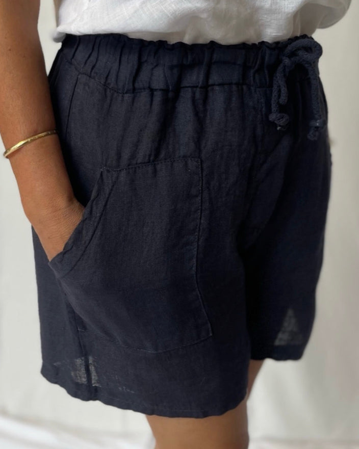 Jackie Linen Short