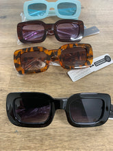 Load image into Gallery viewer, Luxe4 Sunglass
