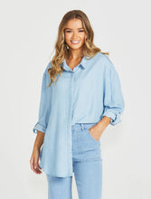 Load image into Gallery viewer, Davie Oversized Shirt
