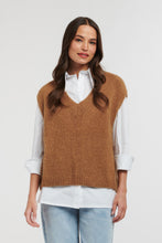 Load image into Gallery viewer, Mohair Links Vest
