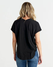 Load image into Gallery viewer, Avril Print Tee BB1038
