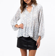 Load image into Gallery viewer, Faith Blouse 7729-11
