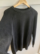 Load image into Gallery viewer, Chunky Knit - Black M-07-32-01
