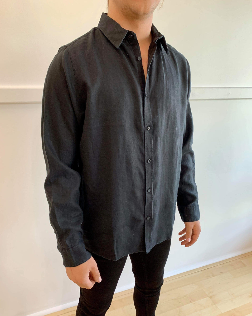 Linen Shirt Long Sleeve - Black M04-31-01