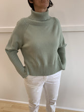 Load image into Gallery viewer, Roll Neck Jumper 5632T *
